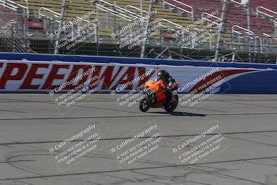 media/Aug-27-2022-Fastrack Riders (Sat) [[c588535105]]/Level 4/Session 1 Start Finish/